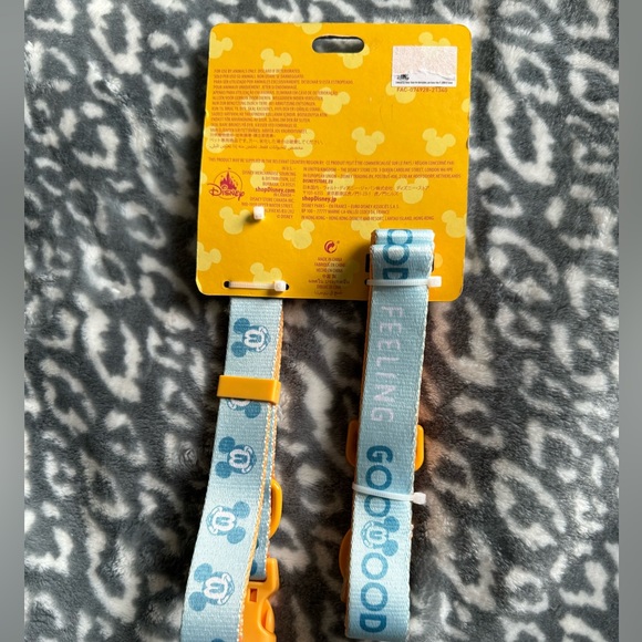 Disney Parks collar and leash set - Picture 4 of 5